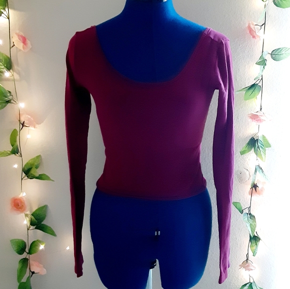 Top - Picture 2 of 2